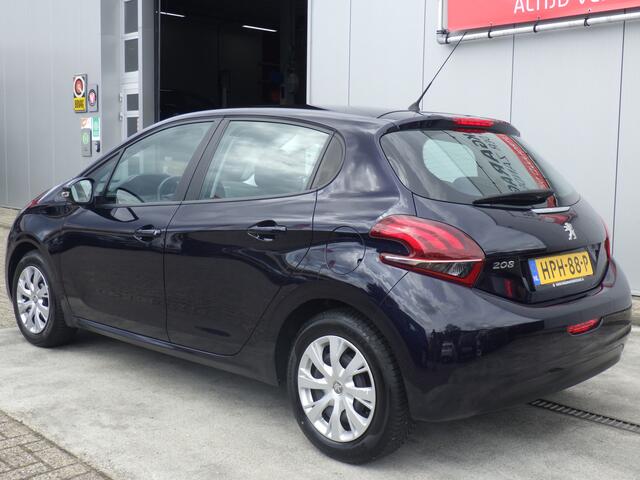 Peugeot 208 1.2 Signature, Airco, Cruise Control, Led!