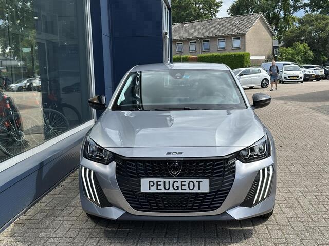 Peugeot 208 1.2 Hybrid 110 PK Style | Automaat | Nieuw Model 2025! | Hybride Elektrisch rijden met Automaat | Navigatie via Telefoon | LED Verlichting | Apple Carplay/Android Auto | Cruise Control | Stoelverwarming |