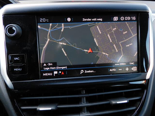 Peugeot 208 1.2 PureTech Blue Lion CARPLAY/ANDROID! DEALER ONDERHOUDEN! FULLMAP NAVI! PARKEERSENSOREN! AIRCO! CRUISE!