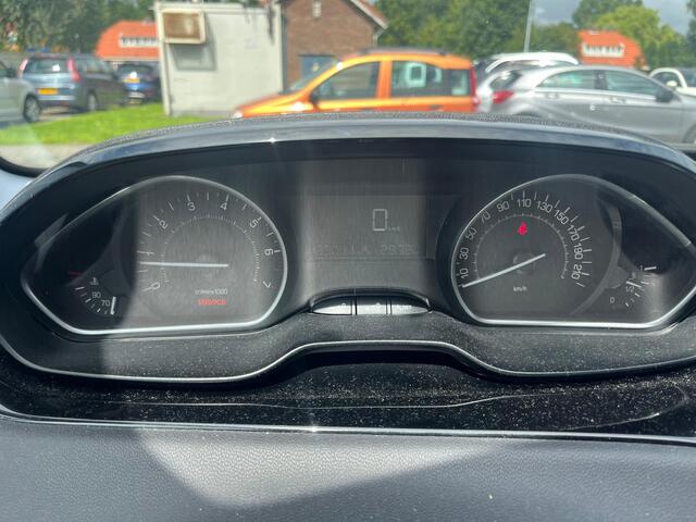 Peugeot 208 1.2 PureTech Blue Lion airco navi parkeersensoren