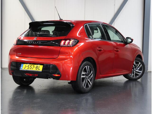 Peugeot 208 1.2 100PK Allure | AppleCarplay/Android Auto | Parkeersensoren | Navigatie | FULL LED | Camera | Lederen Stuurwiel | Climate Control | Adaptive Cruise Control | 16" LMV | Isofix | Trekhaak |