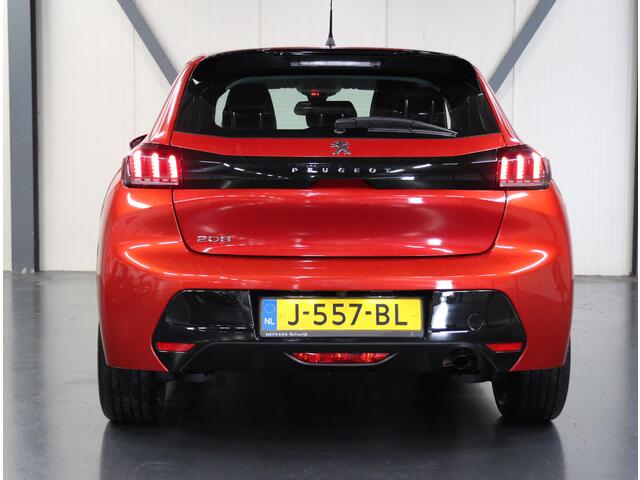 Peugeot 208 1.2 100PK Allure | AppleCarplay/Android Auto | Parkeersensoren | Navigatie | FULL LED | Camera | Lederen Stuurwiel | Climate Control | Adaptive Cruise Control | 16" LMV | Isofix | Trekhaak |
