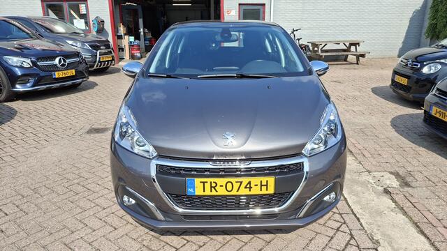 Peugeot 208 208 Allure 1.2 PureTech 82 Apple Carplay/Android Auto