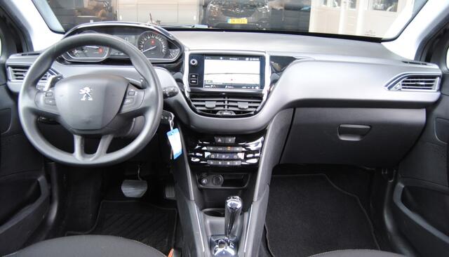 Peugeot 208 1.2 PureTech Active || Apple Carplay!
