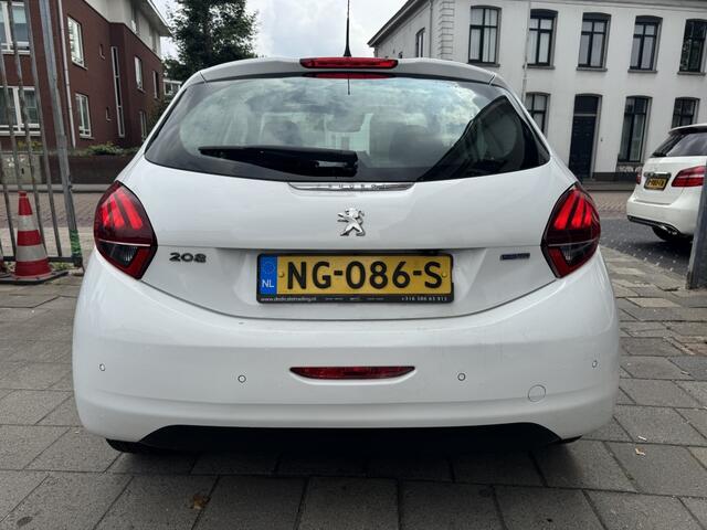 Peugeot 208 1.2 PT BlueL Premium*Pano*Camera*Navi