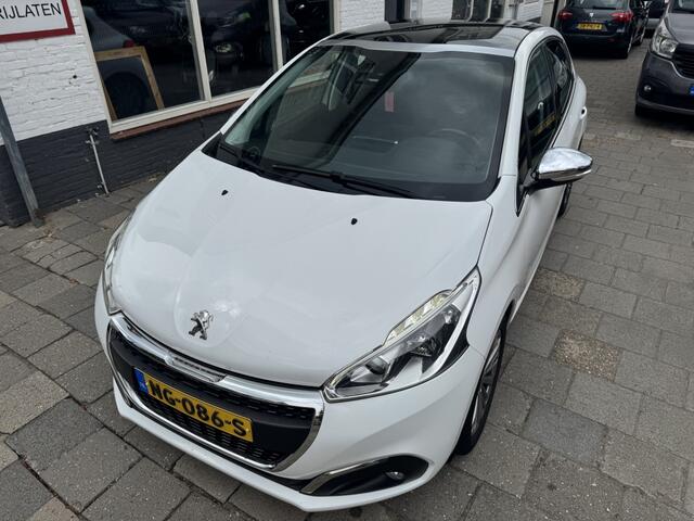 Peugeot 208 1.2 PT BlueL Premium*Pano*Camera*Navi