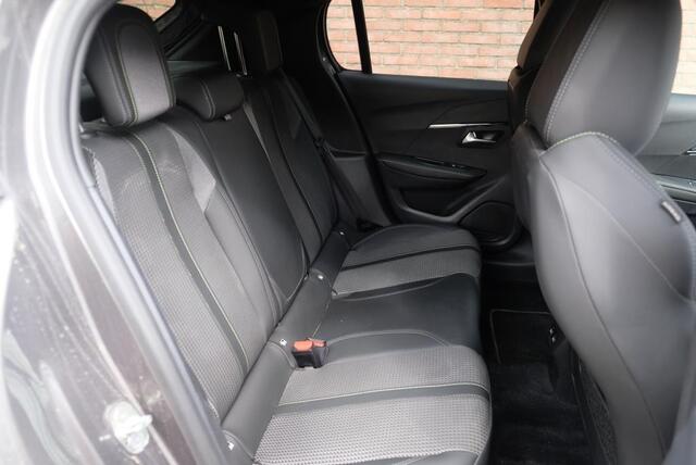 Peugeot 208 1.2 PureTech 100pk GT | Navi | App Connect | Adaptive Cruise | Full LED | Camera | 17" velgen