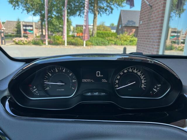 Peugeot 208 1.2 PT Blue Lease CARPLAY / DAB+ / NAVI / ANDROID / PDC / LMV /