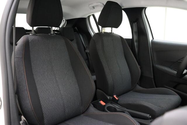 Peugeot 208 1.2 Hybrid 110 e-DCS6 Style | Uit voorraad leverbaar! | ¤3.250,- voordeel! | Full LED | Apple Carplay/Android Auto |