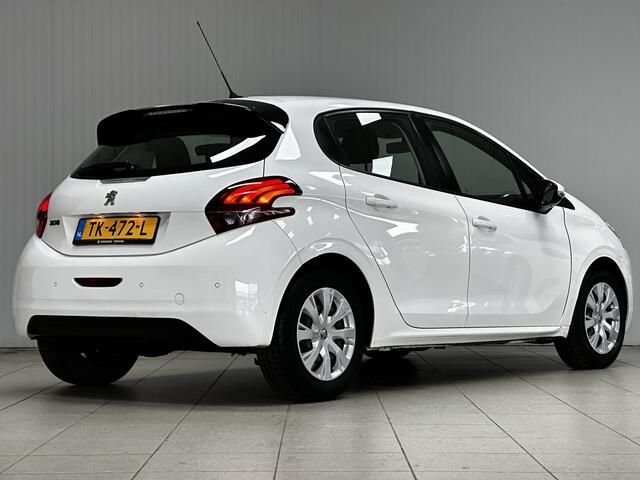 Peugeot 208 1.2 PureTech Blue Lion/ LED Dagrijverl./ DAB+/ Apple+Android/ Airco/ Navi/ Cruise/ Bluetooth/ Multi.Stuur/ Elek.Pakket/ Isofix/ PDC Achter.