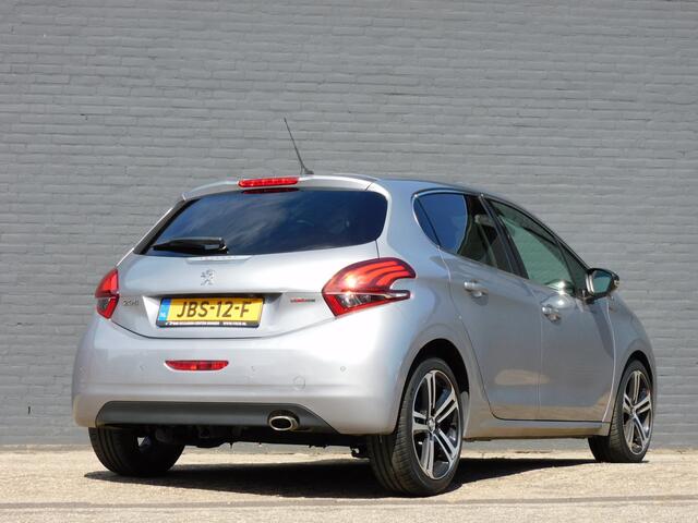 Peugeot 208 1.2 PureTech GT-Line FULLMAP NAVI! ACHTERUITRIJCAM! PANODAK! CLIMA! TREKHAAK! LM VELGEN!