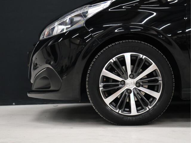 Peugeot 208 1.2 PureTech Allure [APPLE CARPLAY, ANDROID AUTO, CRUISE CONTROL, BLUETOOTH VERBINDING, AUTOMATISCHE AIRCO, GETINT GLAS, NIEUWSTAAT]