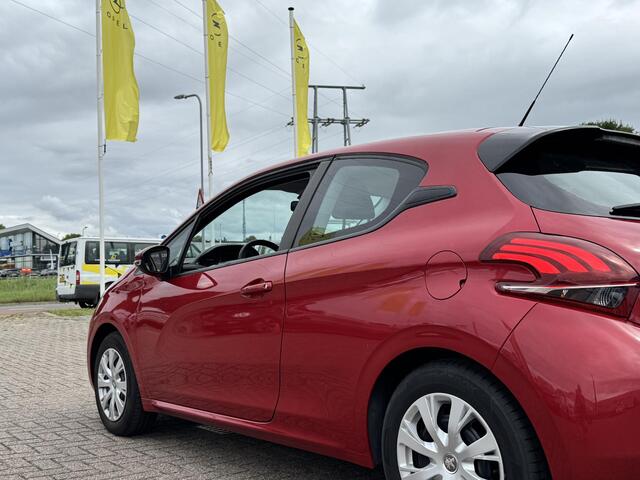 Peugeot 208 1.2 PureTech Active Lage km stand! incl. nw distributie! | Cruise | Airco | keurig nette auto!