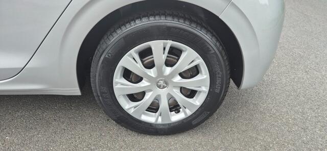 Peugeot 208 1.2 Pure Tech Active Cruise control*airco*automaat*