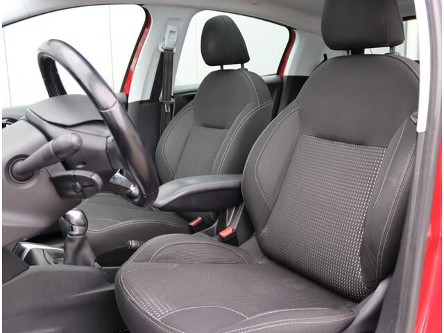 Peugeot 208 1.2 PureTech Allure | BOVAG-garantie | Panoramadak | Navigatie |