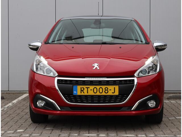 Peugeot 208 1.2 PureTech Allure | BOVAG-garantie | Panoramadak | Navigatie |