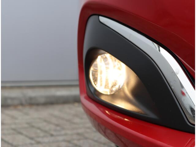 Peugeot 208 1.2 PureTech Allure | BOVAG-garantie | Panoramadak | Navigatie |