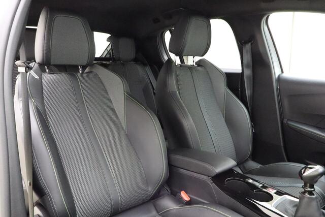 Peugeot 208 1.2 PureTech 100 GT | Navigatie | Climate & Cruise Control | LMV | 3D-Cockpit | LED | Parkeersensoren met Camera |