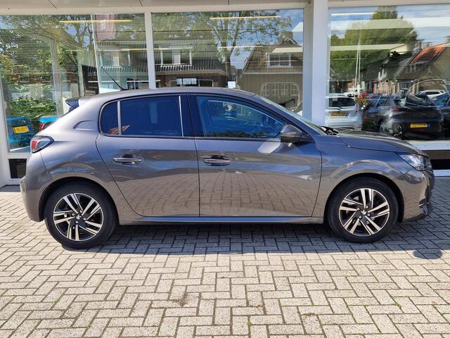 Peugeot 208 1.2 PureTech Blue Lease Allure | Trekhaak | Climate & Cruise Control | Navigatie | 3D-Cockpit |