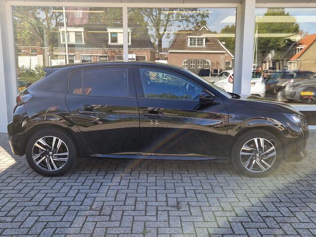 Peugeot 208 1.2 PureTech 100 Allure | Climate & Cruise Control | Achteruitrijd Camera | Apple Carplay/Android Auto | Stoelverwarming |