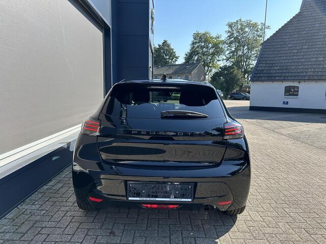Peugeot 208 Hybrid 110 PK Allure Automaat ¤ 5.000,- DEMO VOORDEEL !| Hybride Elektrisch rijden met Automaat | Dodehoek detectie | Navigatie | Parkeercamera 360 graden | LED Verlichting | Apple Carplay/Android Auto | Lichtmetalen Velgen | Cruise & Climate Control |