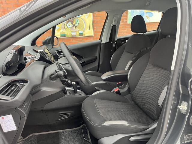 Peugeot 208 PureTech 82 Active | Automaat | Sensoren achter | Cruise Control |