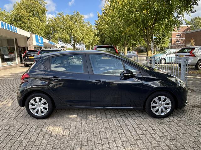 Peugeot 208 1.2 PureTech Blue Lion