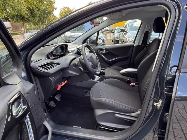 Peugeot 208 1.2 PureTech Blue Lion