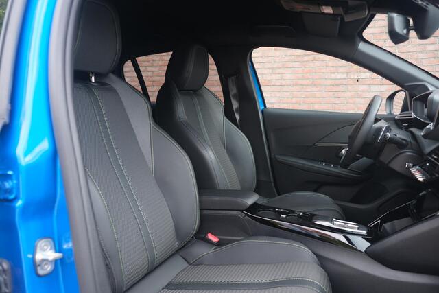 Peugeot 208 1.2 Hybrid 145pk e-DCS6 GT | Navi | App Connect | Climate | Adaptive Cruise | Keyless | Camera | Blind Spot | PDC