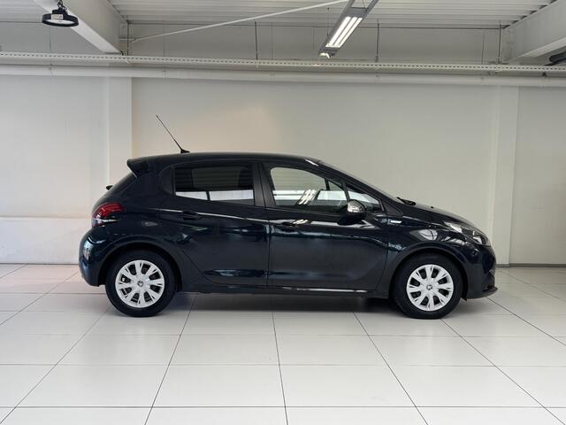 Peugeot 208 1.2 PureTech Urban Soul Navigatie | Parkeersensoren achter | Cruise control