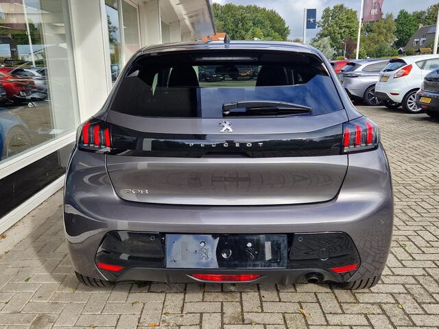 Peugeot 208 1.2 PureTech 100 Allure | Climate & Cruise Control | Achteruitrijd Camera | Apple Carplay/Android Auto | Stoelverwarming |