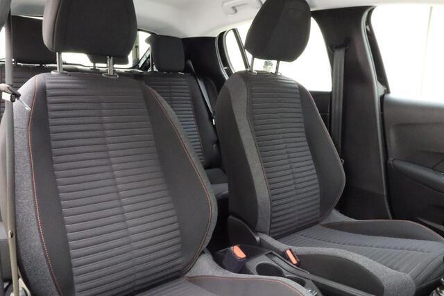 Peugeot 208 1.2 PureTech Active Pack 100 PK | Hangeschakeld | Navigatie | Airco & Cruise Control | Parkeersensoren | Telefoon Voorbereiding | Apple Carplay & Android Auto | 1e eigenaar
