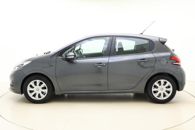 Peugeot 208 1.2 PureTech Active | Navigatie | Trekhaak | Airco | 5 deuren | Metaallak | Cruise control | Elektrische ramen