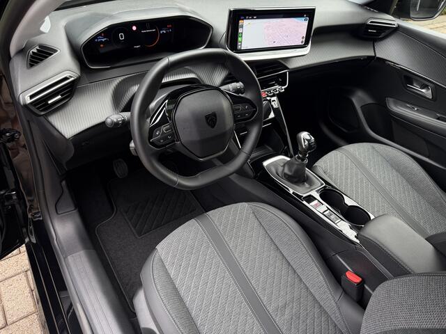 Peugeot 208 1.2 PureTech 100pk Allure Vision-Pack l ACC l BLIS l CAMERA l ECC l LED l NAVI l 12.000km