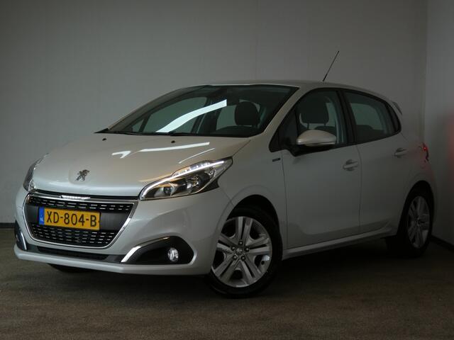 Peugeot 208 1.2 PureT. Signature Nwe APK