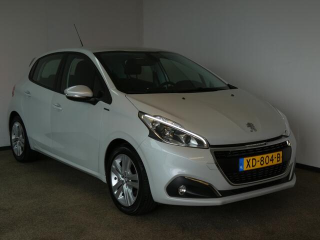 Peugeot 208 1.2 PureT. Signature Nwe APK