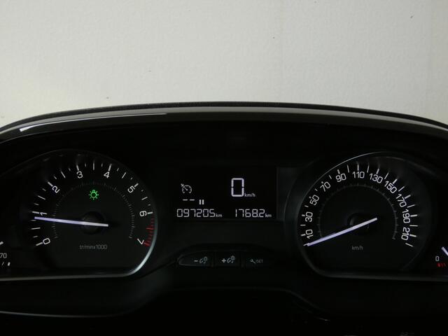 Peugeot 208 1.2 PureT. Signature Nwe APK