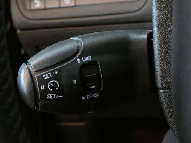 Peugeot 208 1.2 PureT. Signature Nwe APK