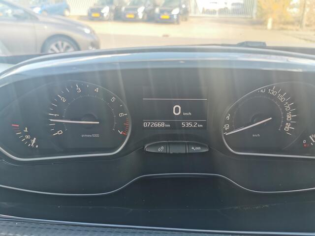 Peugeot 208 1.2 PureTech GT-line PANORAMA/CRUISE/CLIMA