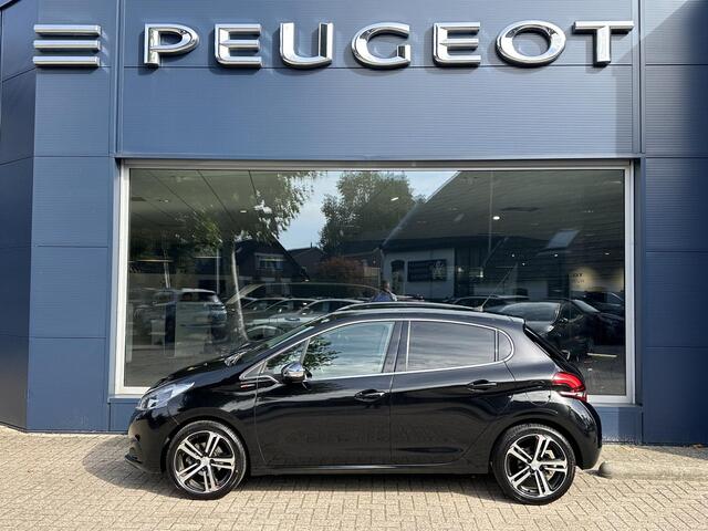 Peugeot 208 1.2 Turbo 110 PK GT-line | Navigatie | 17 inch Lichtmetalen Velgen | Trekhaak 1150 KG | Climate Control | Sensoren | Cruise Control | Mistlampen | LED Verlichting | Half Lederen Sportstoelen |