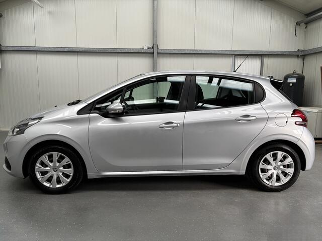 Peugeot 208 1.2 PureTech Blue Lease Nette auto!! | Airco | Cruise control | Navigatiesysteem full map