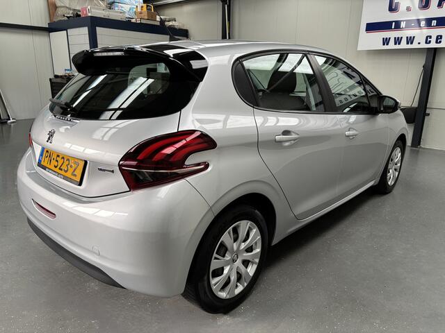 Peugeot 208 1.2 PureTech Blue Lease Nette auto!! | Airco | Cruise control | Navigatiesysteem full map