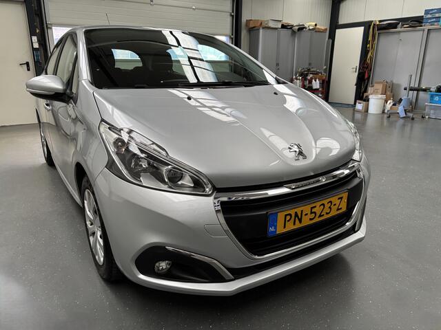 Peugeot 208 1.2 PureTech Blue Lease Nette auto!! | Airco | Cruise control | Navigatiesysteem full map