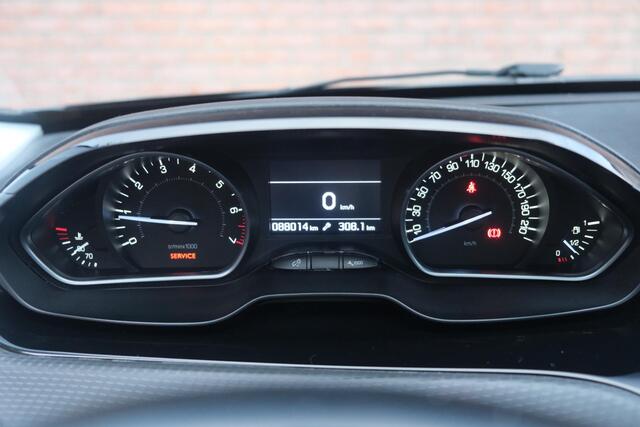 Peugeot 208 1.2 Turbo 110pk 5-drs Allure | Navi | App Connect | Climate | Cruise | Panoramadak | Camera | PDC