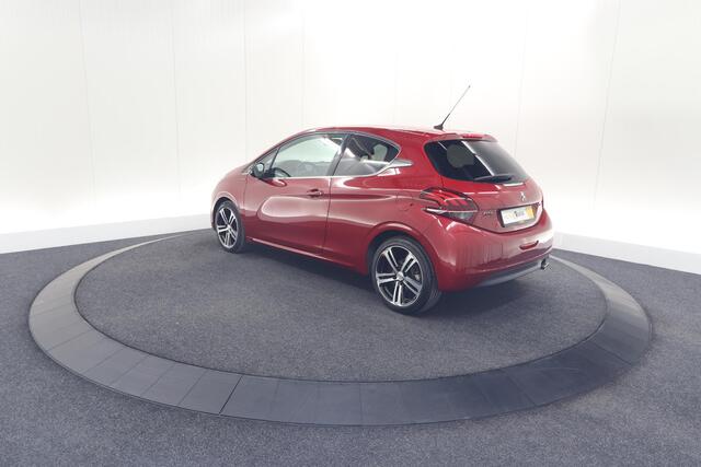 Peugeot 208 PureTech 110 GT-line | Apple Carplay | Parkeersensoren | Climate Control | Navigatie