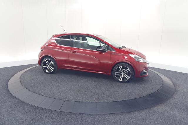 Peugeot 208 PureTech 110 GT-line | Apple Carplay | Parkeersensoren | Climate Control | Navigatie