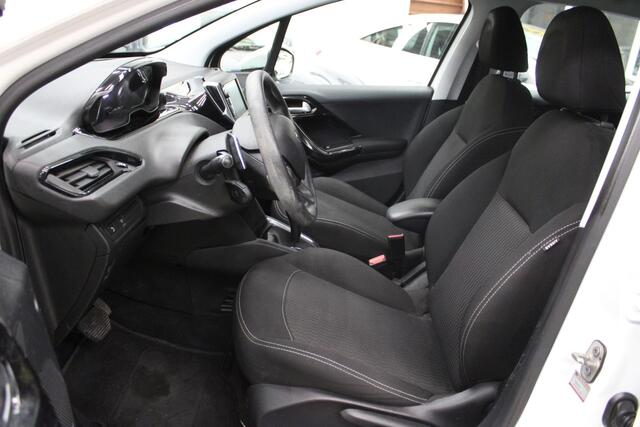 Peugeot 208 1.2 PureTech Active Automaat Airco, Cruise Control, Stuurbekrachtiging