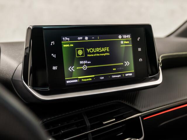 Peugeot 208 1.2 PureTech GT-Line Sport (PANORAMADAK, VIRTUAL COCKPIT, APPLE CARPLAY, 360 CAMERA, LEDER, SPORTSTOELEN, ADAPTIVE CRUISE, KEYLESS, DAB+, NIEUWE APK, NIEUWSTAAT)