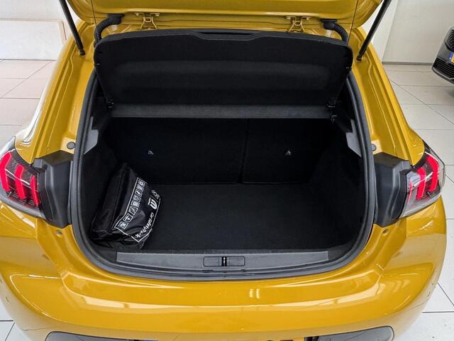 Peugeot 208 1.2 PureTech Allure Pack Navigatie | Achteruitrijcamera | Cruise Control