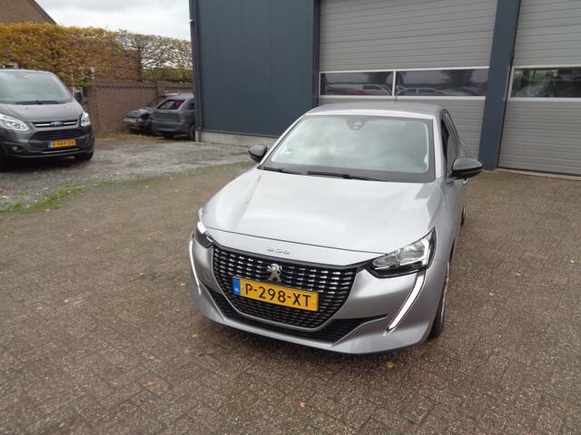 Peugeot 208 1.2 PureTech Active Airco, Navigatie, Carplay/ android auto? cruise controle